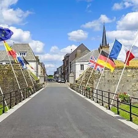 L'annexe Des Remparts